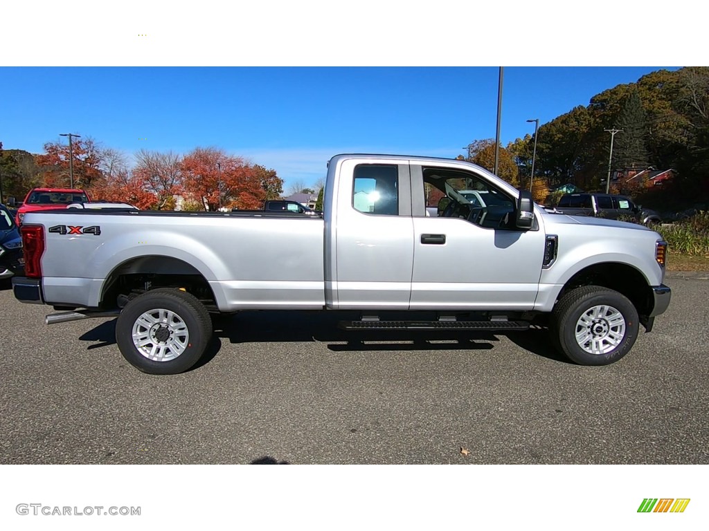 2019 F350 Super Duty XL SuperCab 4x4 - Ingot Silver / Earth Gray photo #8