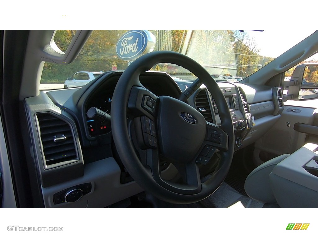 2019 F350 Super Duty XL SuperCab 4x4 - Ingot Silver / Earth Gray photo #10