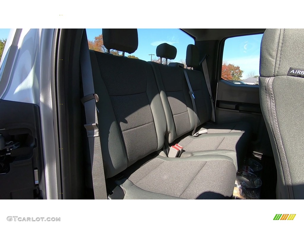 2019 F350 Super Duty XL SuperCab 4x4 - Ingot Silver / Earth Gray photo #22