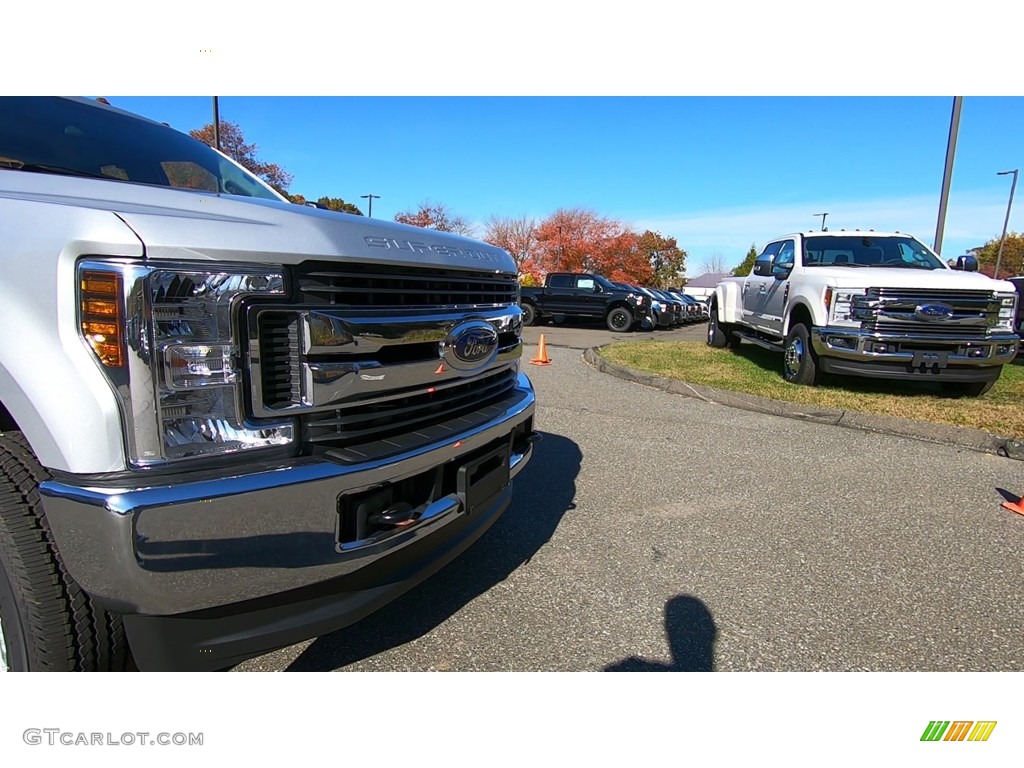 2019 F350 Super Duty XL SuperCab 4x4 - Ingot Silver / Earth Gray photo #27