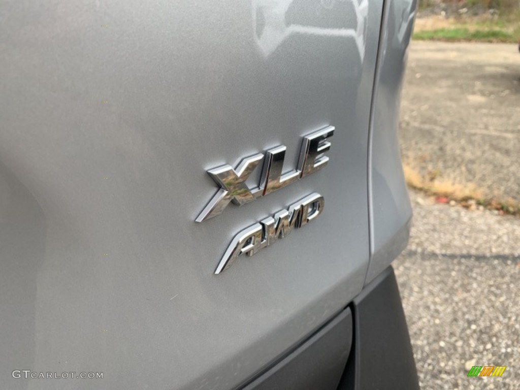 2020 Toyota RAV4 XLE AWD Marks and Logos Photo #135812655
