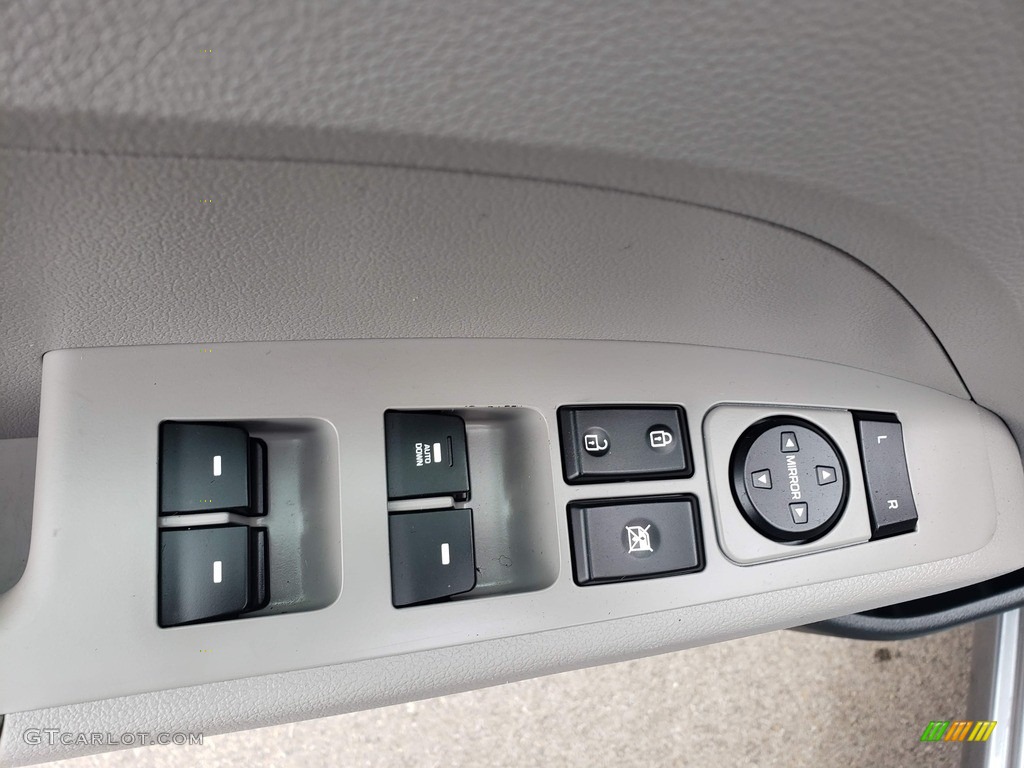 2019 Elantra SE - Galactic Gray / Gray photo #5