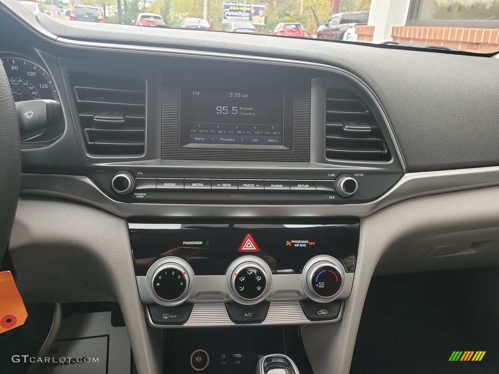 2019 Elantra SE - Galactic Gray / Gray photo #13