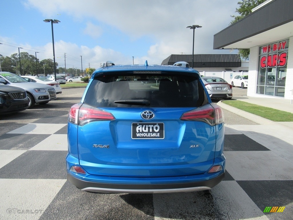 2018 RAV4 XLE - Electric Storm Blue / Black photo #4