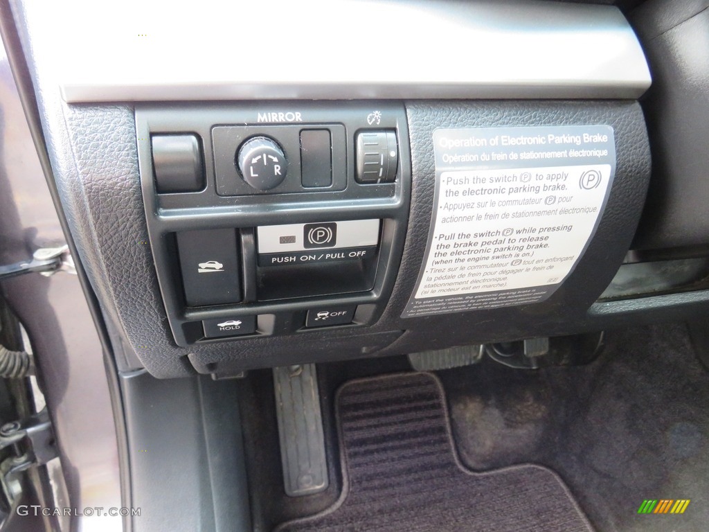 2011 Legacy 2.5i Premium - Graphite Gray Metallic / Off-Black photo #19