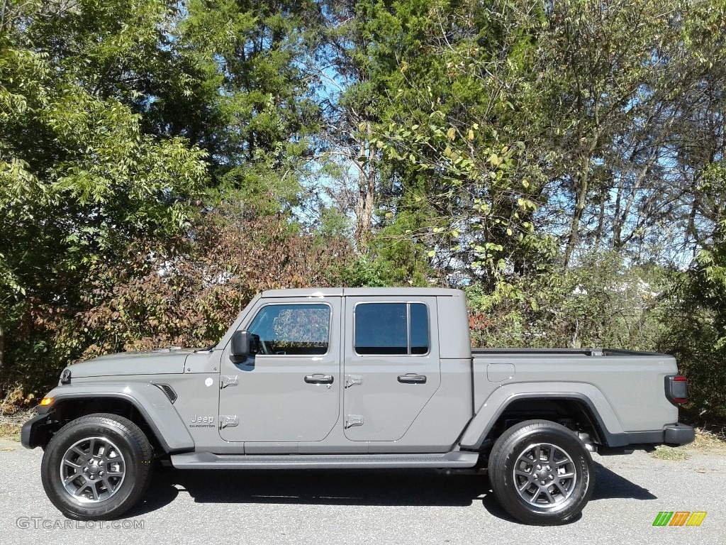 2020 Gladiator Overland 4x4 - Sting-Gray / Black photo #1