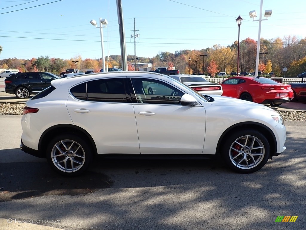 2019 Stelvio Ti AWD - Alfa White / Black photo #9