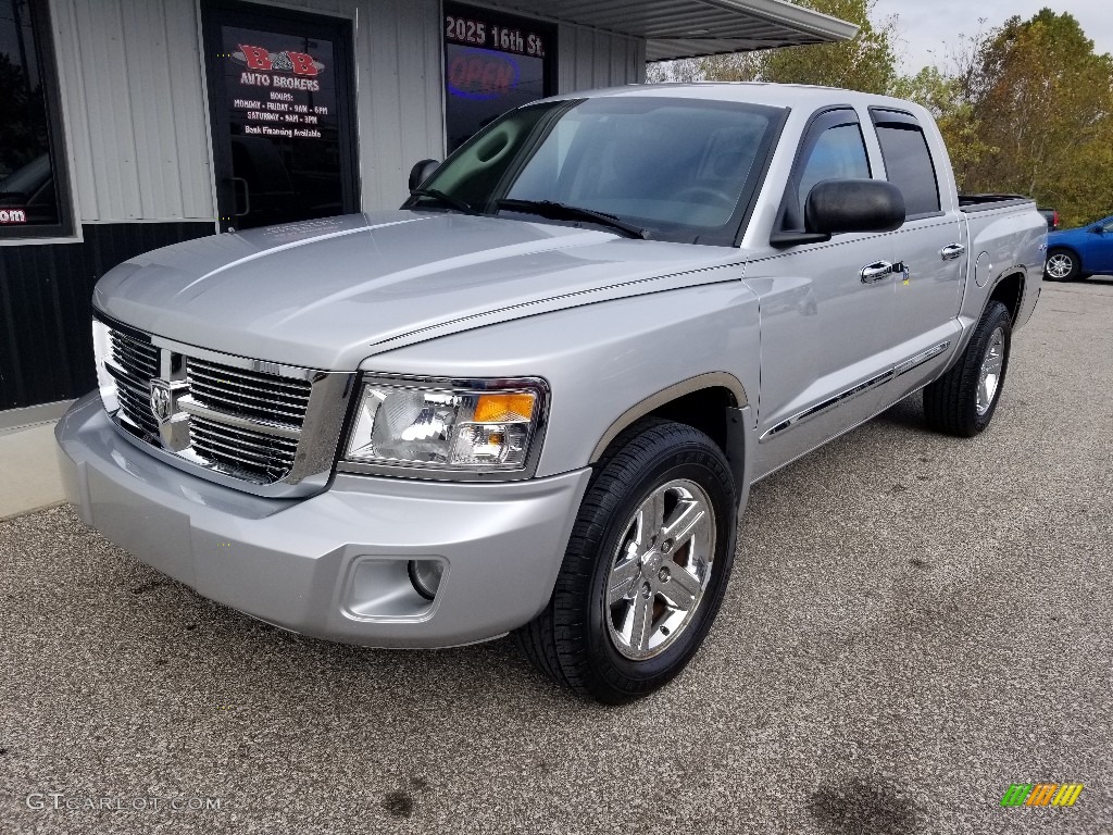 2008 Dakota Laramie Crew Cab 4x4 - Bright Silver Metallic / Dark Slate Gray/Medium Slate Gray photo #8