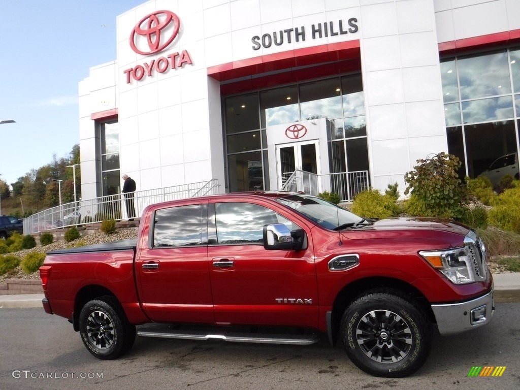 2017 Titan SL Crew Cab 4x4 - Cayenne Red / Beige photo #2