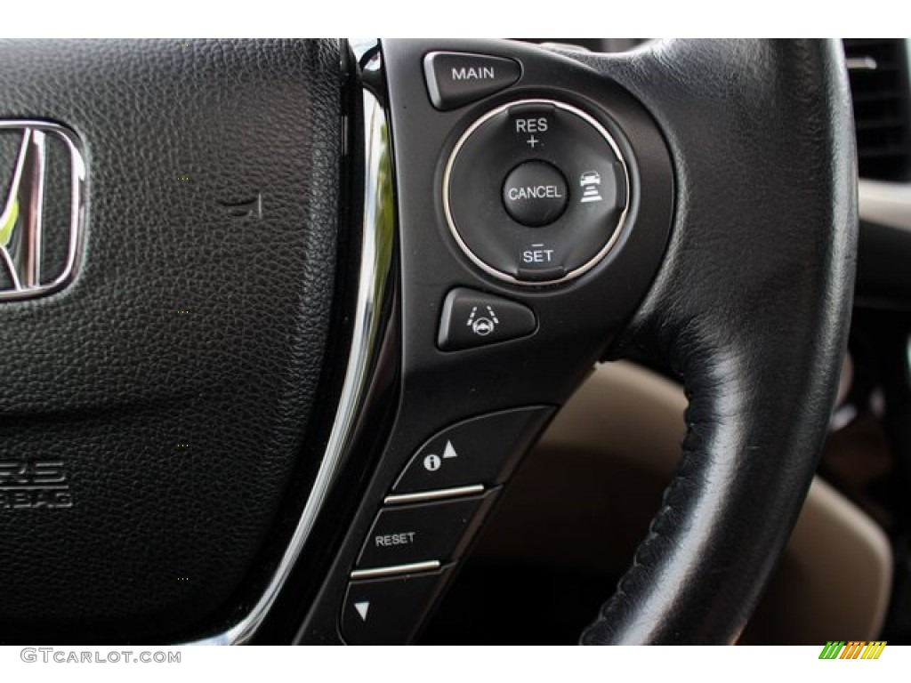 2016 Pilot Touring - White Diamond Pearl / Beige photo #35