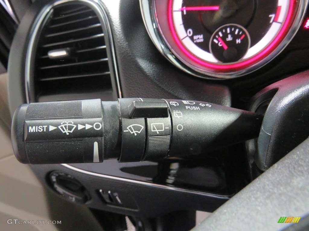 2018 Grand Caravan SXT - Black Onyx Crystal Pearl / Black photo #30