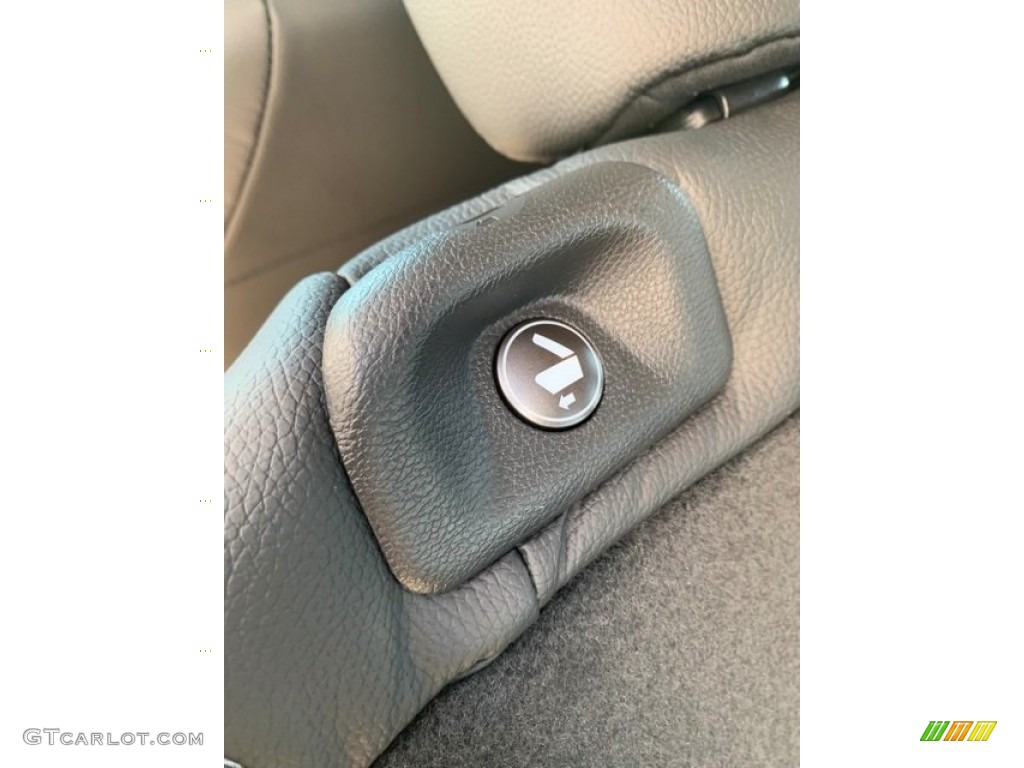 2020 Honda Pilot Touring AWD Controls Photo #135848483