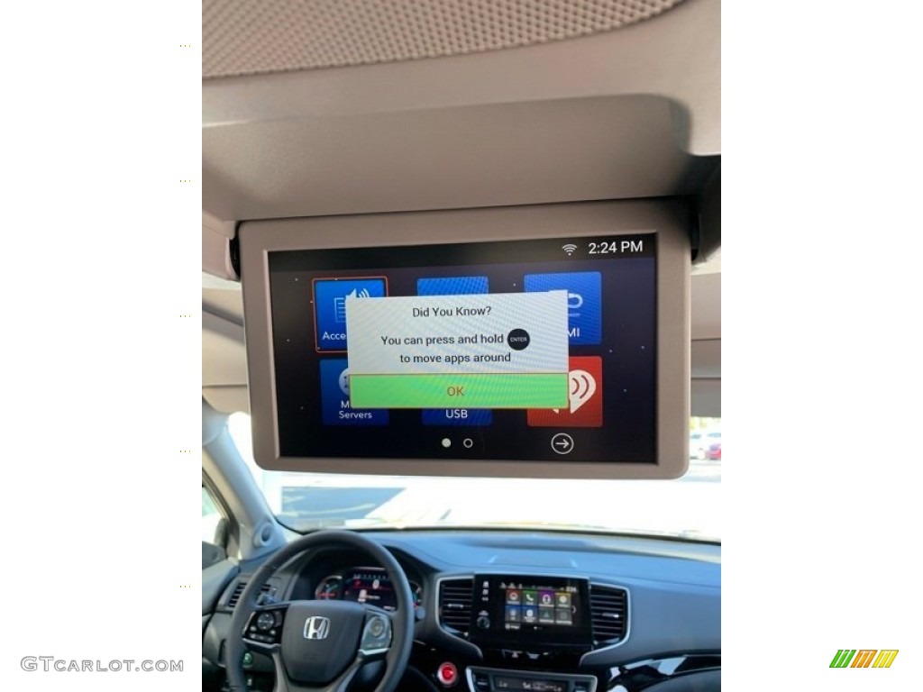 2020 Honda Pilot Touring AWD Entertainment System Photo #135848666