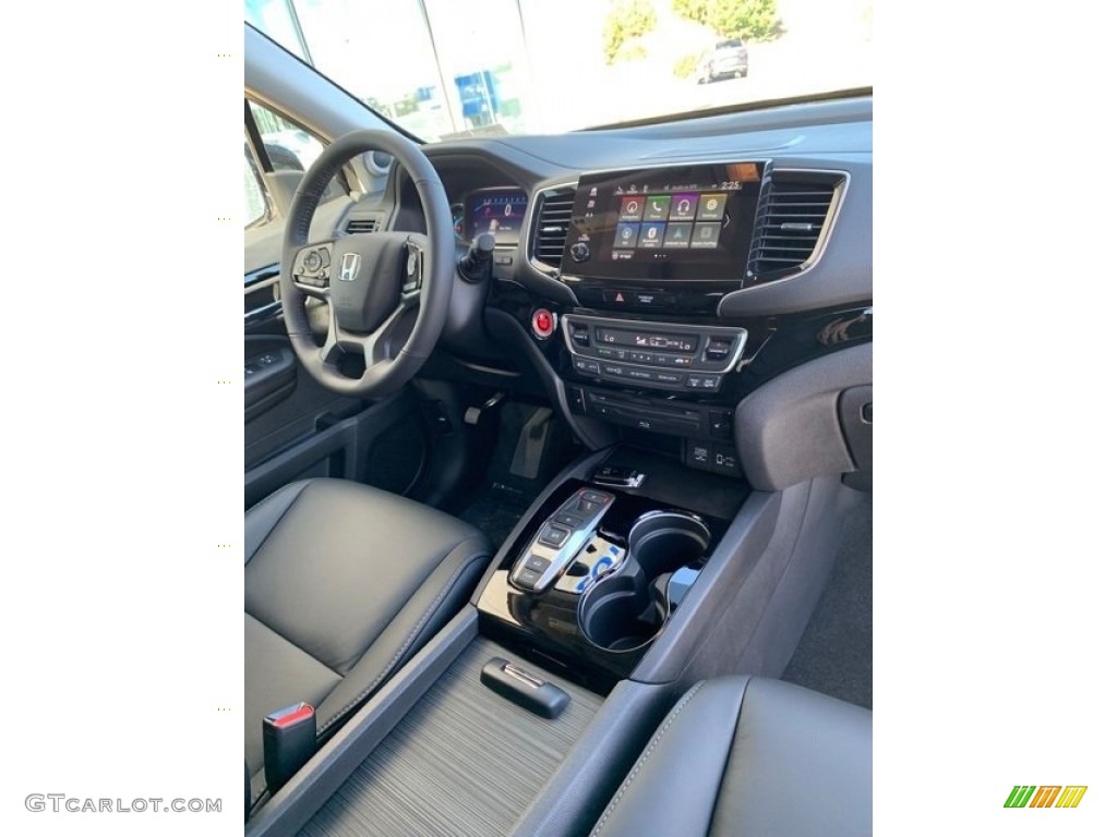 2020 Honda Pilot Touring AWD Black Dashboard Photo #135848738