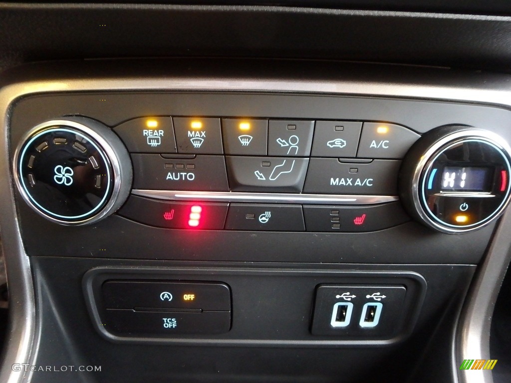 2020 Ford EcoSport SES 4WD Controls Photos