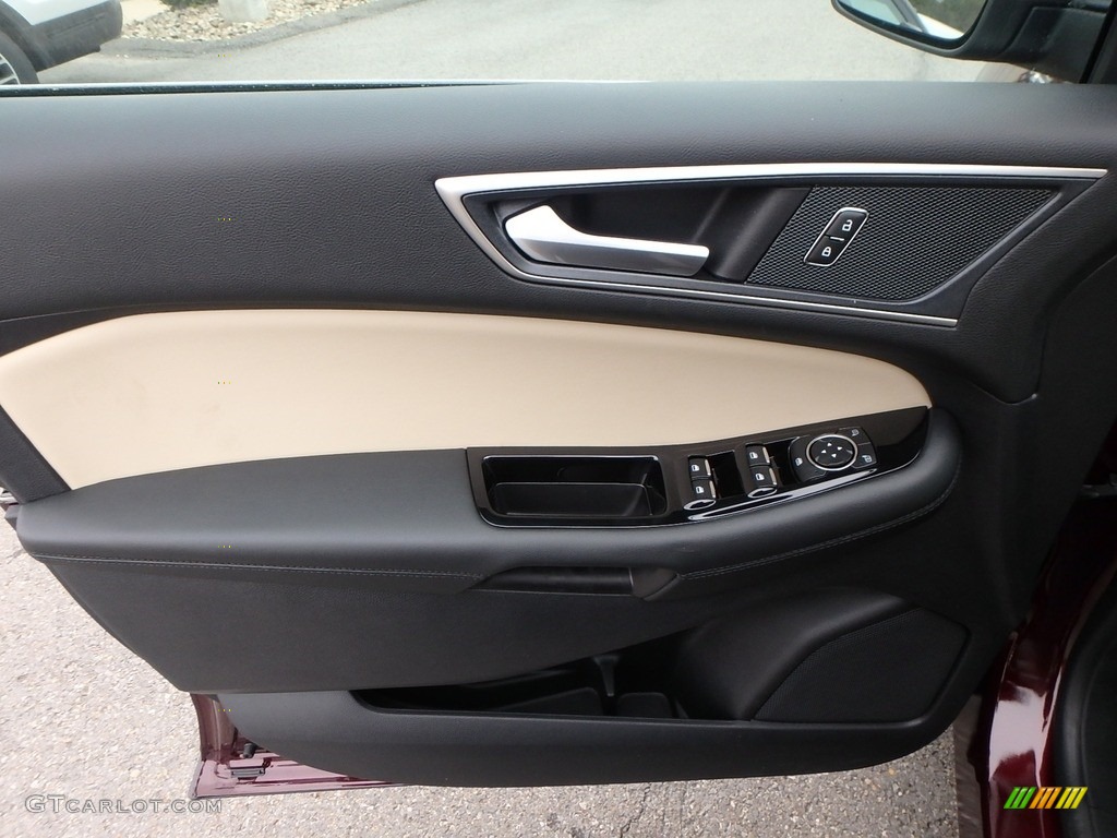 2020 Ford Edge SEL AWD Ebony Door Panel Photo #135856062