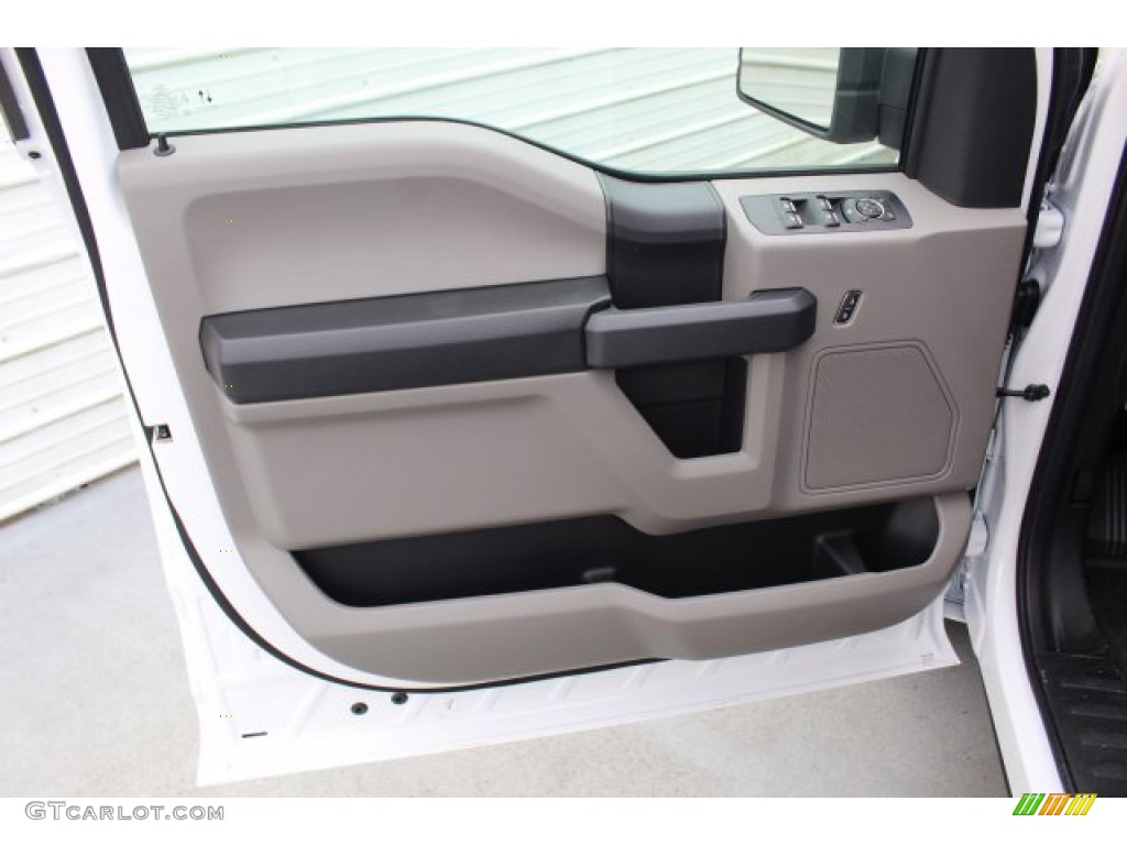 2019 F150 XL SuperCrew - Oxford White / Earth Gray photo #9