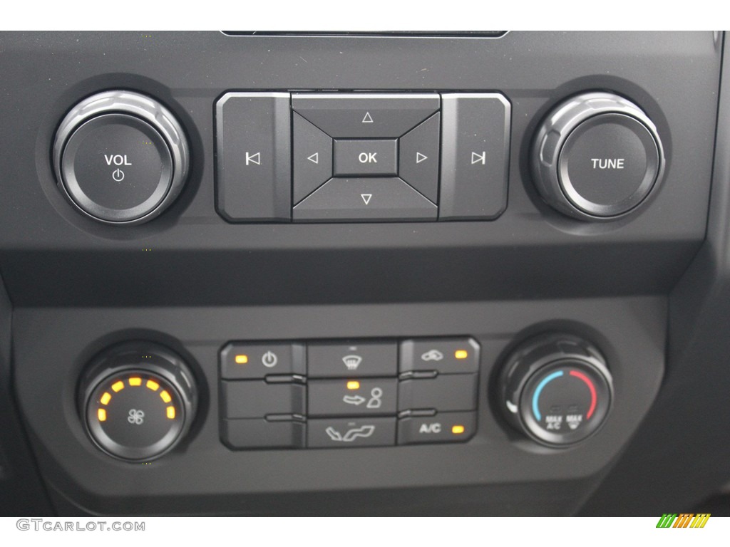 2019 Ford F150 XL SuperCrew Controls Photo #135856689