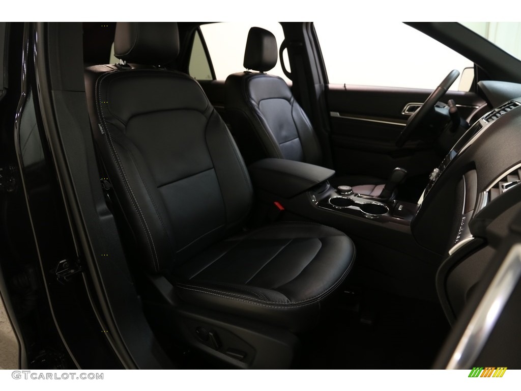 2019 Explorer Limited 4WD - Agate Black / Medium Black photo #16