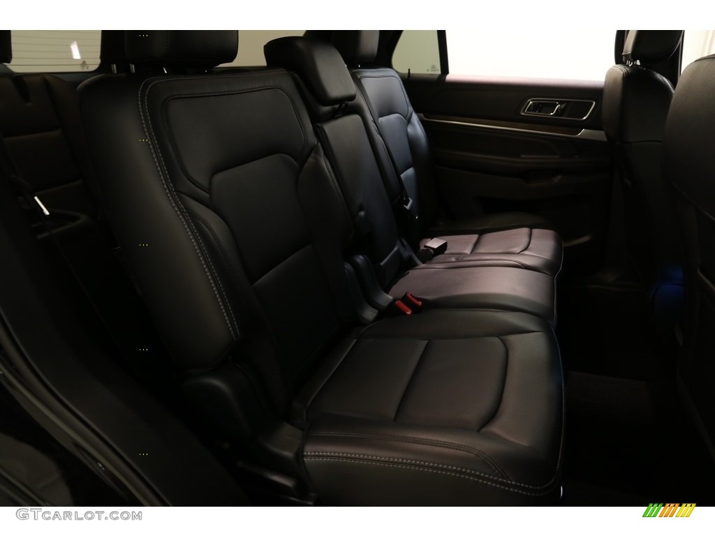 2019 Explorer Limited 4WD - Agate Black / Medium Black photo #17