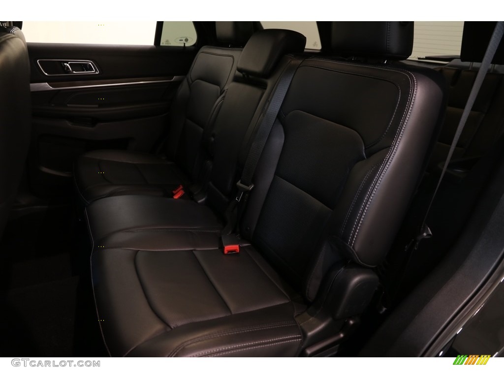 2019 Explorer Limited 4WD - Agate Black / Medium Black photo #18