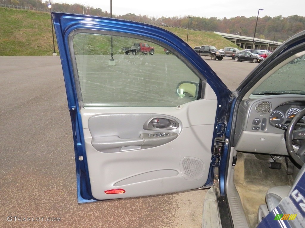2002 TrailBlazer LTZ 4x4 - Indigo Blue Metallic / Dark Pewter photo #16