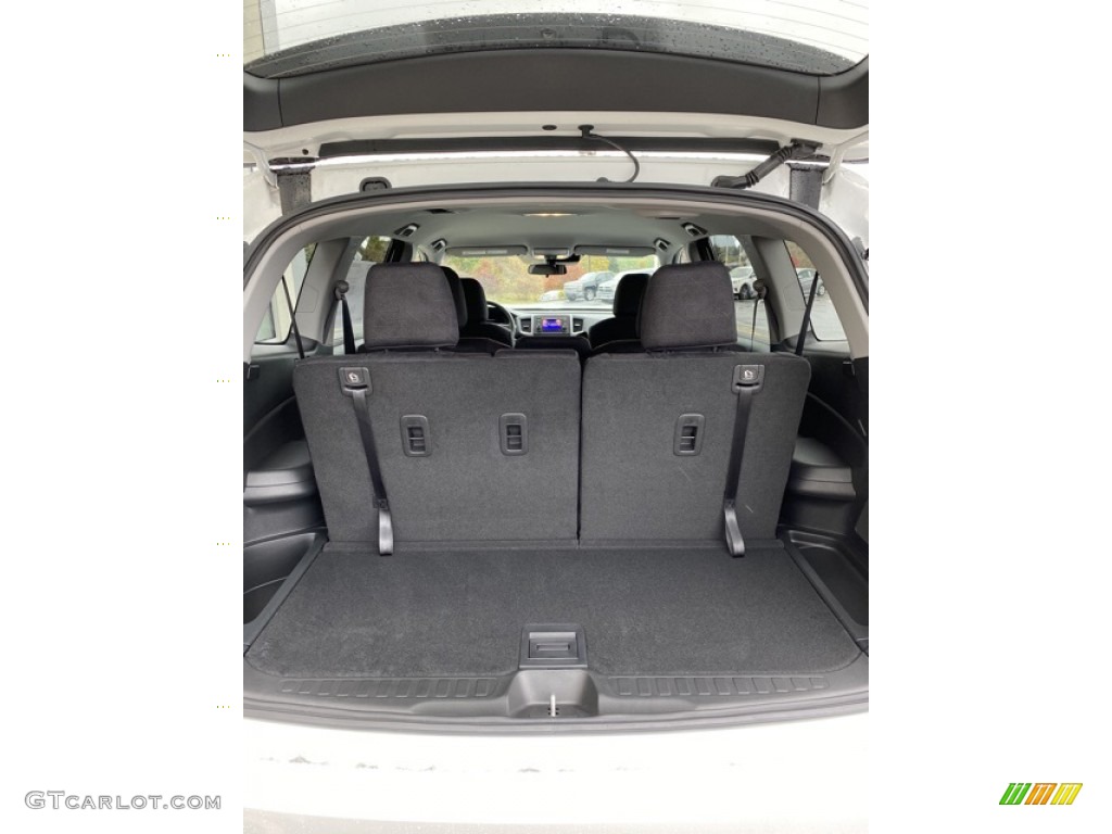 2020 Honda Pilot LX AWD Trunk Photos
