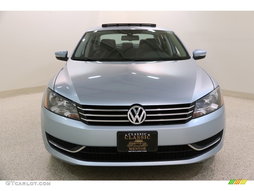 2013 Passat 2.5L SE - Glacier Blue Metallic / Titan Black photo #2