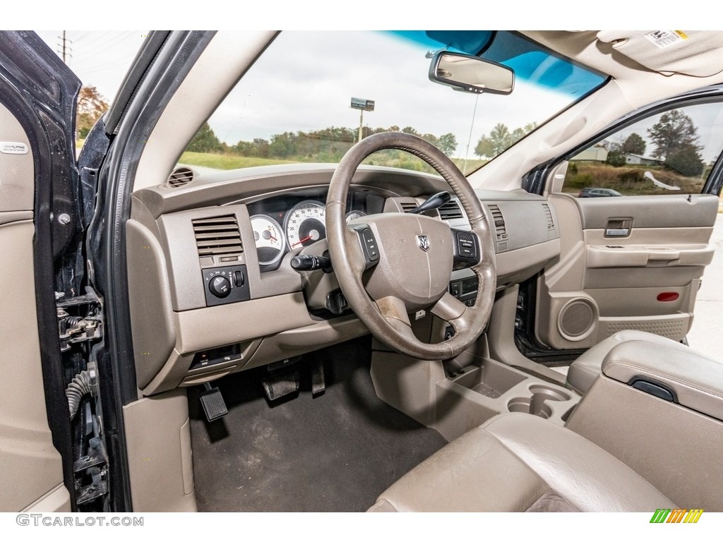 2008 Durango Limited 4x4 - Brilliant Black / Khaki Two-Tone photo #21