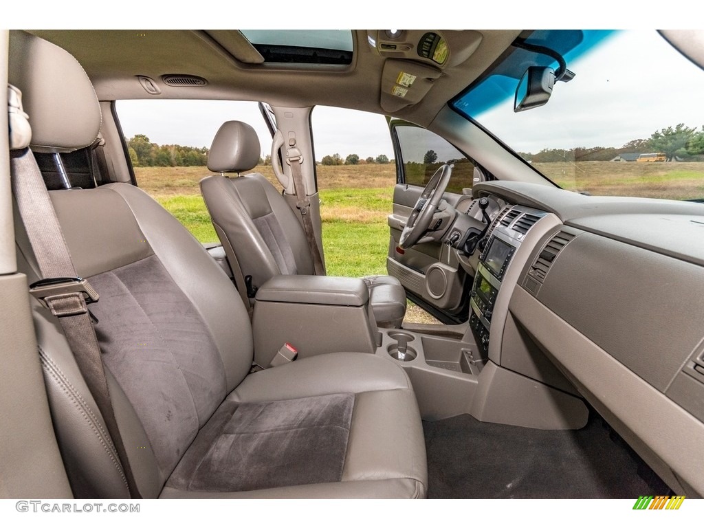 2008 Durango Limited 4x4 - Brilliant Black / Khaki Two-Tone photo #32