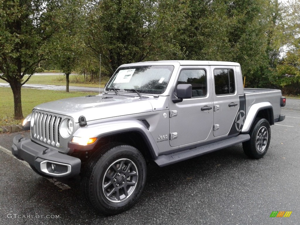 2020 Gladiator Overland 4x4 - Billet Silver Metallic / Black photo #2