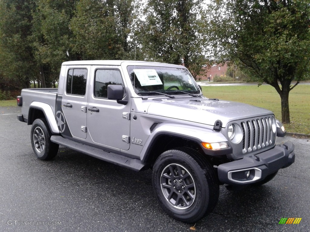 2020 Gladiator Overland 4x4 - Billet Silver Metallic / Black photo #4