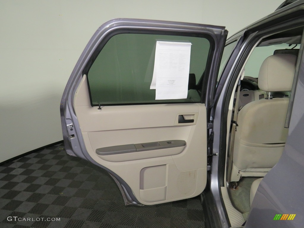 2008 Escape XLT V6 - Tungsten Grey Metallic / Charcoal photo #19