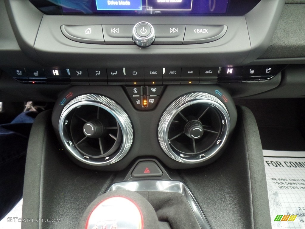 2020 Chevrolet Camaro ZL1 Coupe Controls Photos