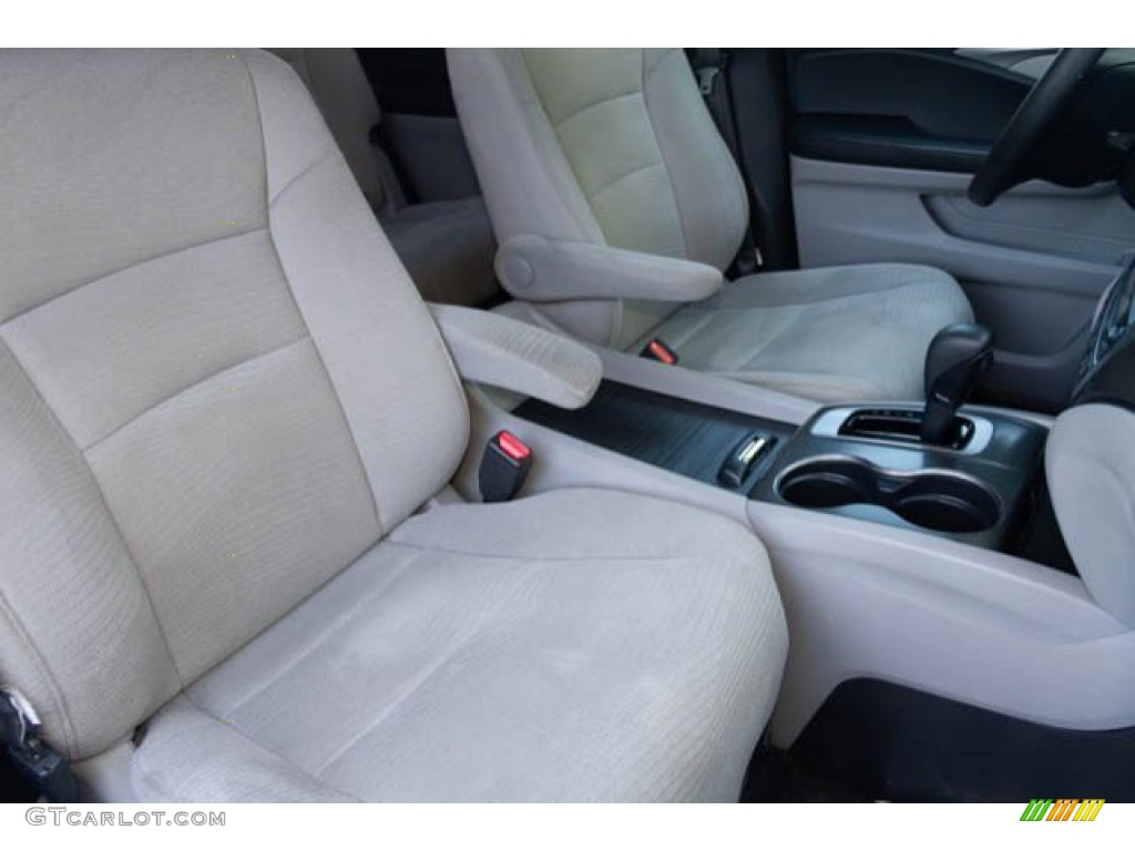 2016 Pilot LX - Crystal Black Pearl / Gray photo #24