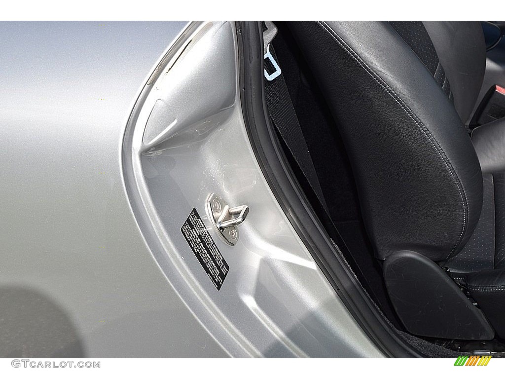 2002 911 Carrera Coupe - Arctic Silver Metallic / Black photo #37