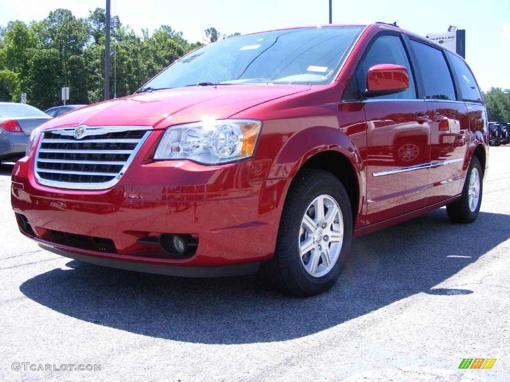 2009 Town & Country Touring - Inferno Red Crystal Pearl / Medium Slate Gray/Light Shale photo #4