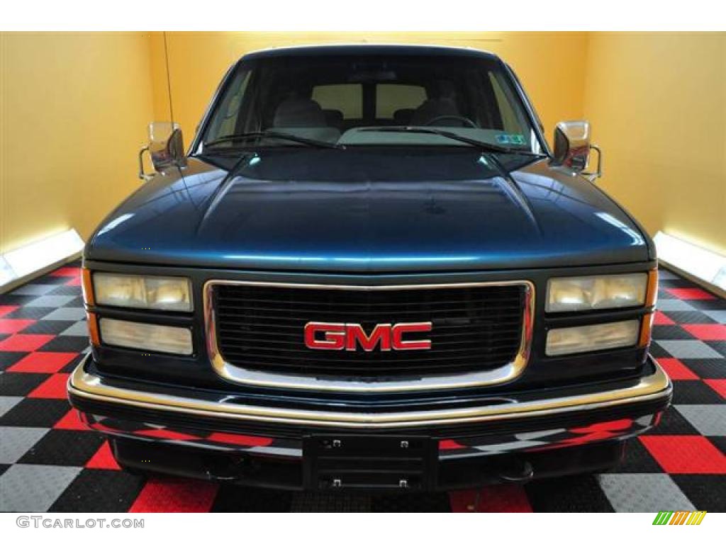 1995 Suburban K2500 SLE 4x4 - Bright Blue Metallic / Gray photo #2