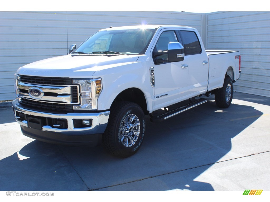 2019 F350 Super Duty XLT Crew Cab 4x4 - Oxford White / Camel photo #4