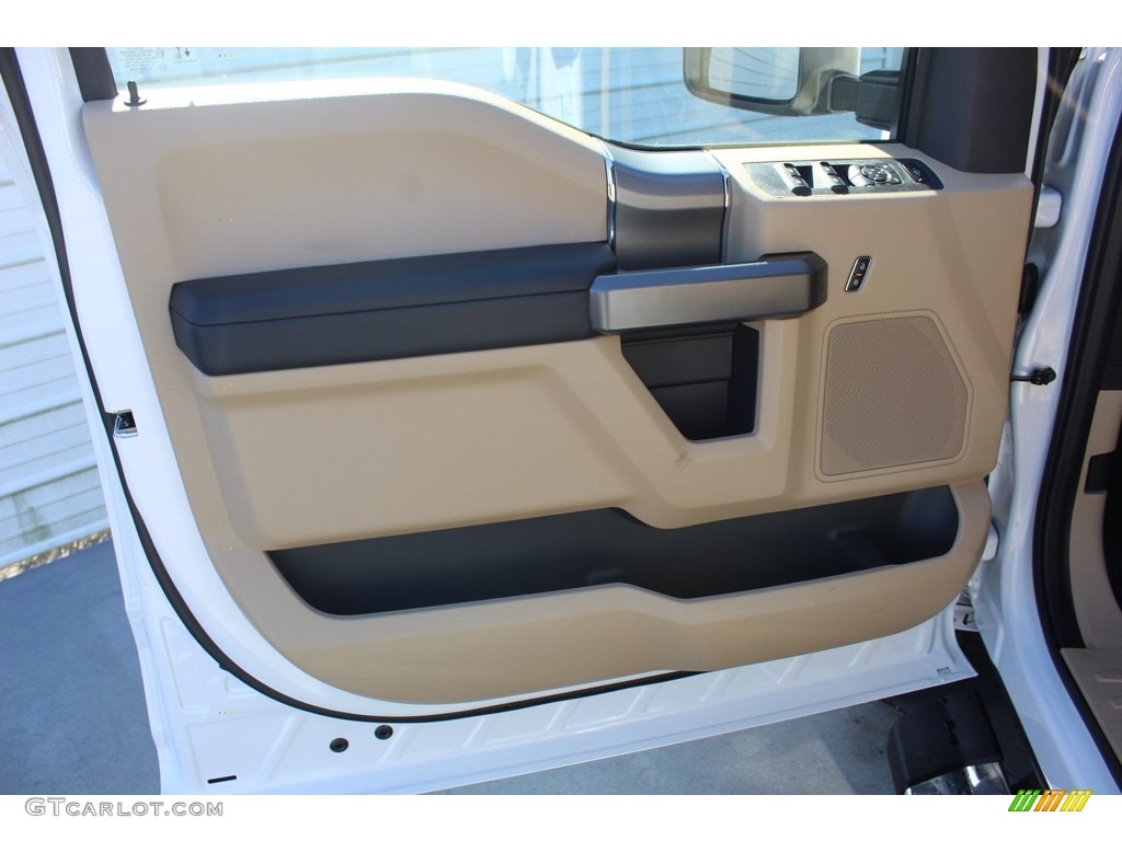 2019 F350 Super Duty XLT Crew Cab 4x4 - Oxford White / Camel photo #21