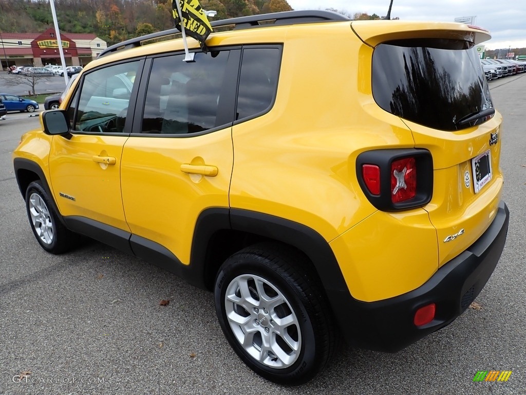 2018 Renegade Latitude 4x4 - Solar Yellow / Black photo #3