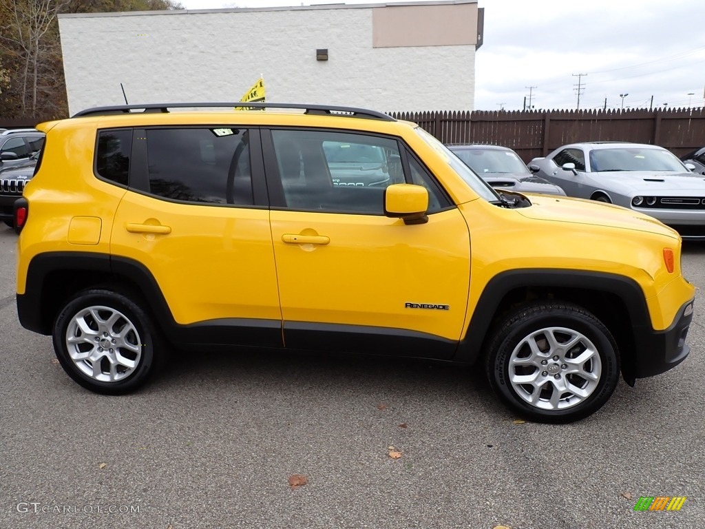 2018 Renegade Latitude 4x4 - Solar Yellow / Black photo #7