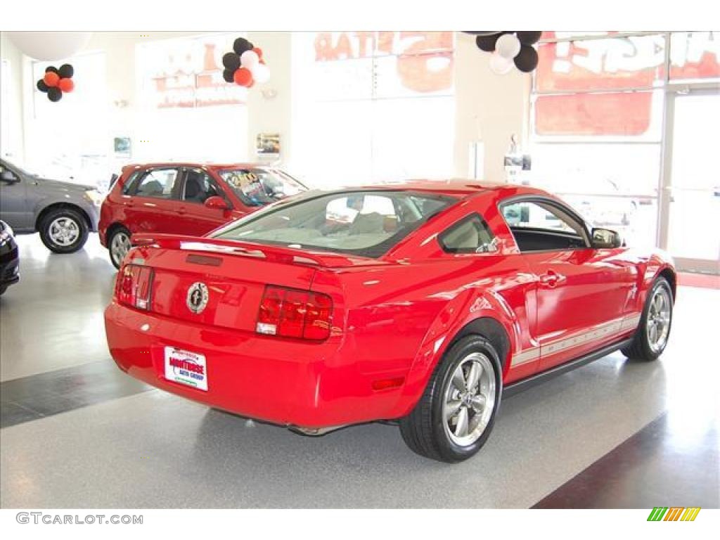 2006 Mustang V6 Premium Coupe - Torch Red / Light Parchment photo #6