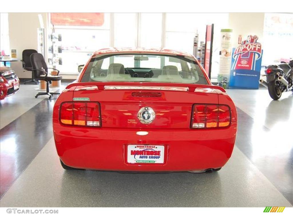 2006 Mustang V6 Premium Coupe - Torch Red / Light Parchment photo #7