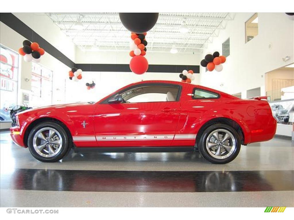 2006 Mustang V6 Premium Coupe - Torch Red / Light Parchment photo #14