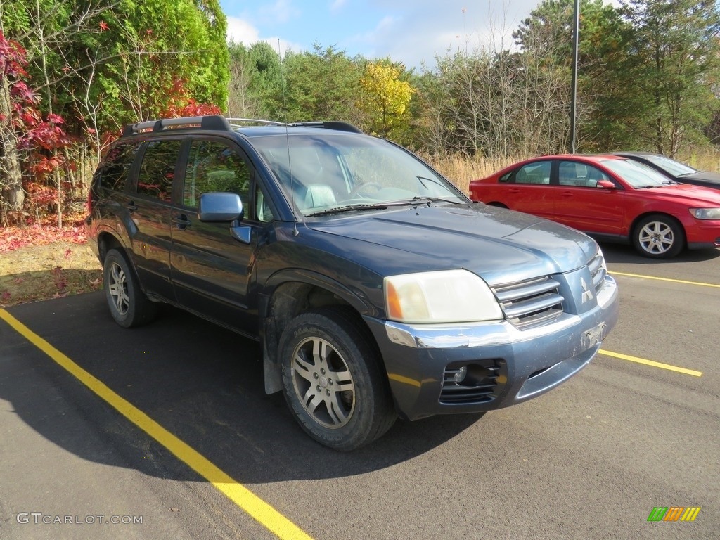 2004 Endeavor XLS AWD - Machine Green Metallic / Charcoal Gray photo #3