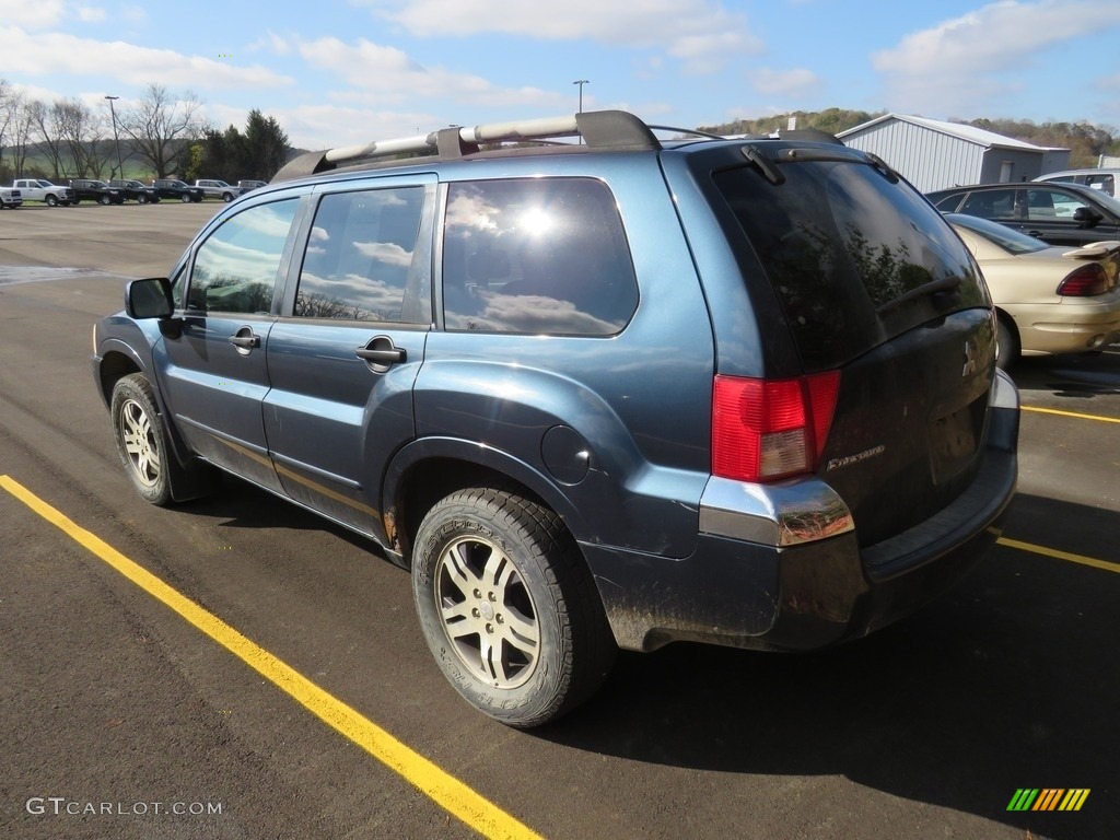 2004 Endeavor XLS AWD - Machine Green Metallic / Charcoal Gray photo #10