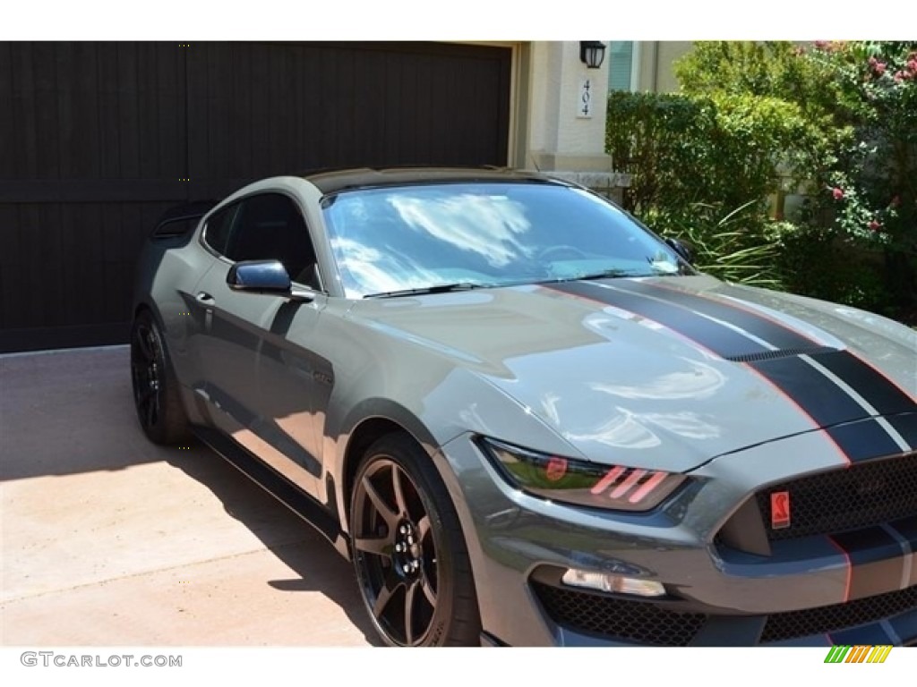 2018 Mustang Shelby GT350R - Lead Foot Gray / GT350 Ebony Recaro Cloth/Miko Suede photo #7