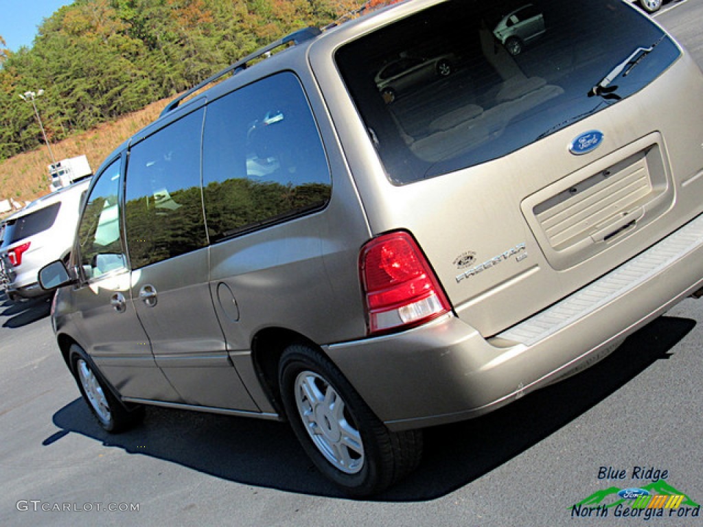 2005 Freestar SEL - Arizona Beige Metallic / Pebble Beige photo #22
