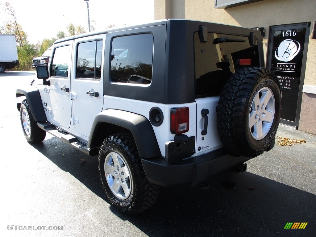 2009 Wrangler Unlimited X 4x4 - Stone White / Dark Slate Gray/Medium Slate Gray photo #3